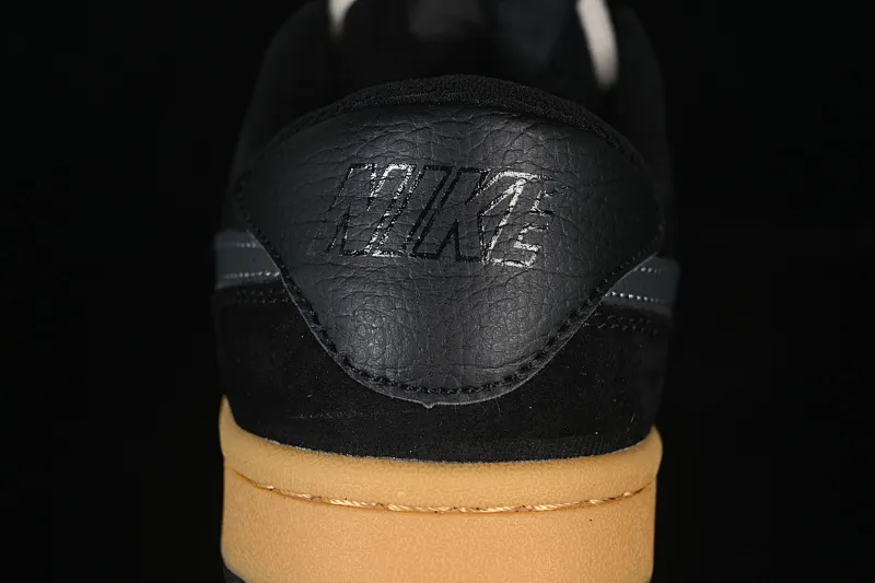 All categories Nk SB Dunk series Nike SB Fc Classic campus sneakers Nike SB Fc Classic Nike autumn and winter campus casual sneakers 909096-008